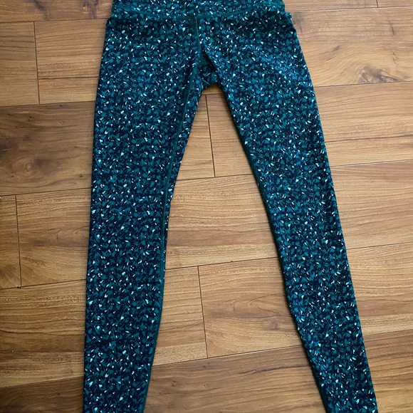 EUC Lululemon Leggings. Size 6 Green, Black and Mint. - Picture 2 of 6
